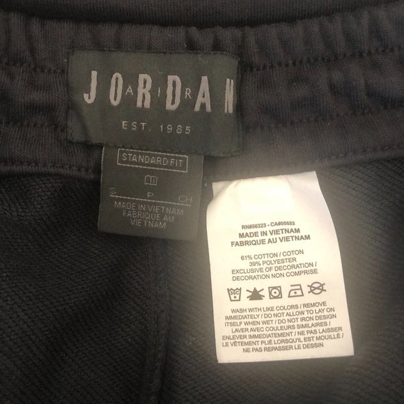 Air Jordan Men's Sweatshorts Size S 31-35 Black Cotton Fleece Elastic Waist - Picture 4 of 12